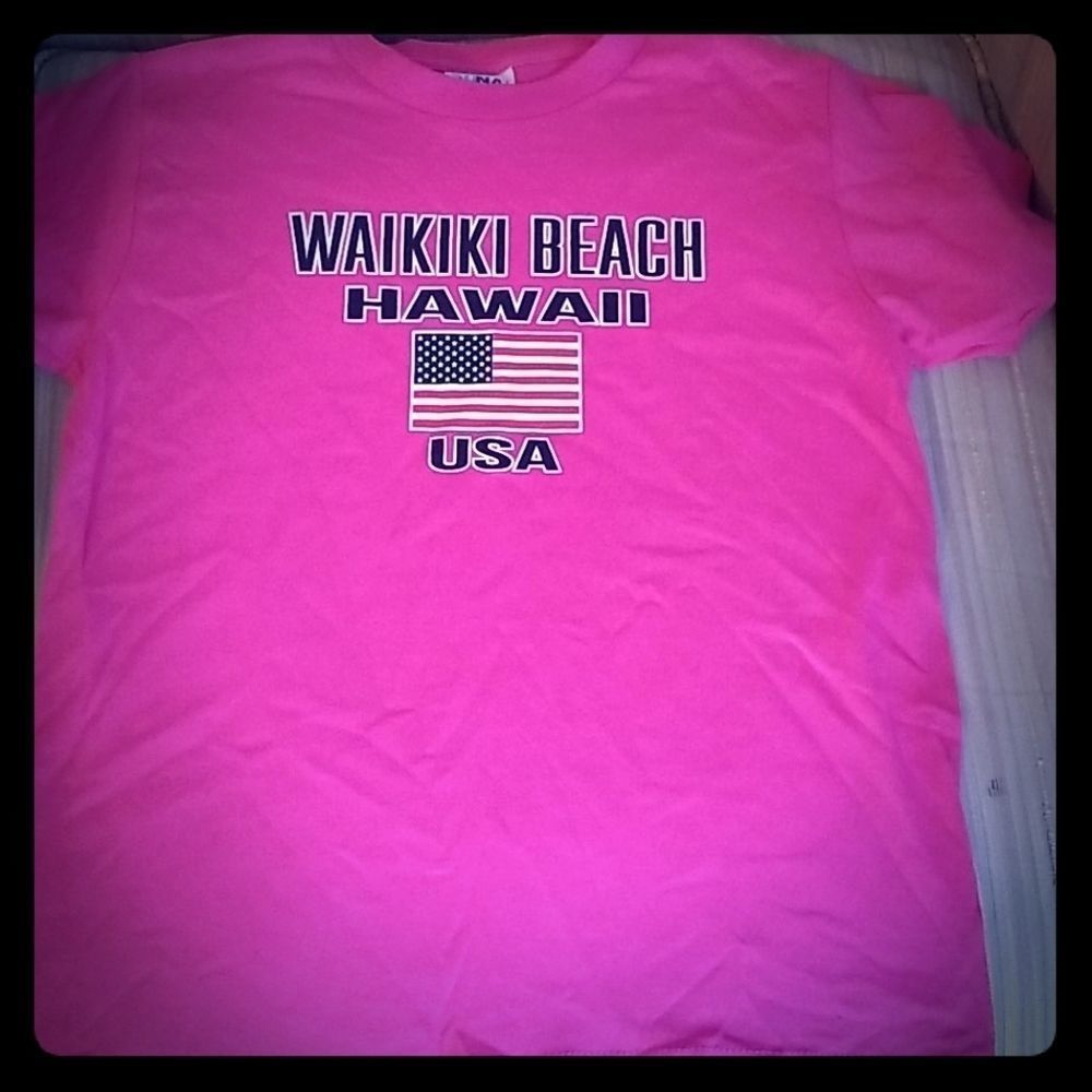 Hawaii Graphic Tee